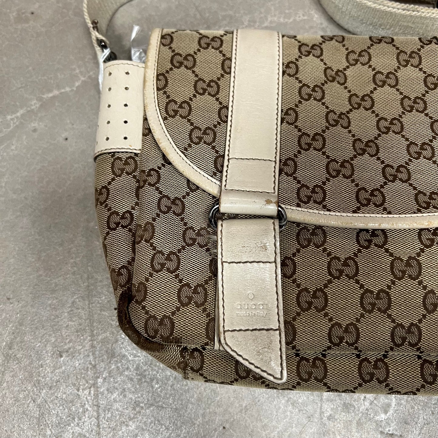 Gucci Messenger Bag Small Size