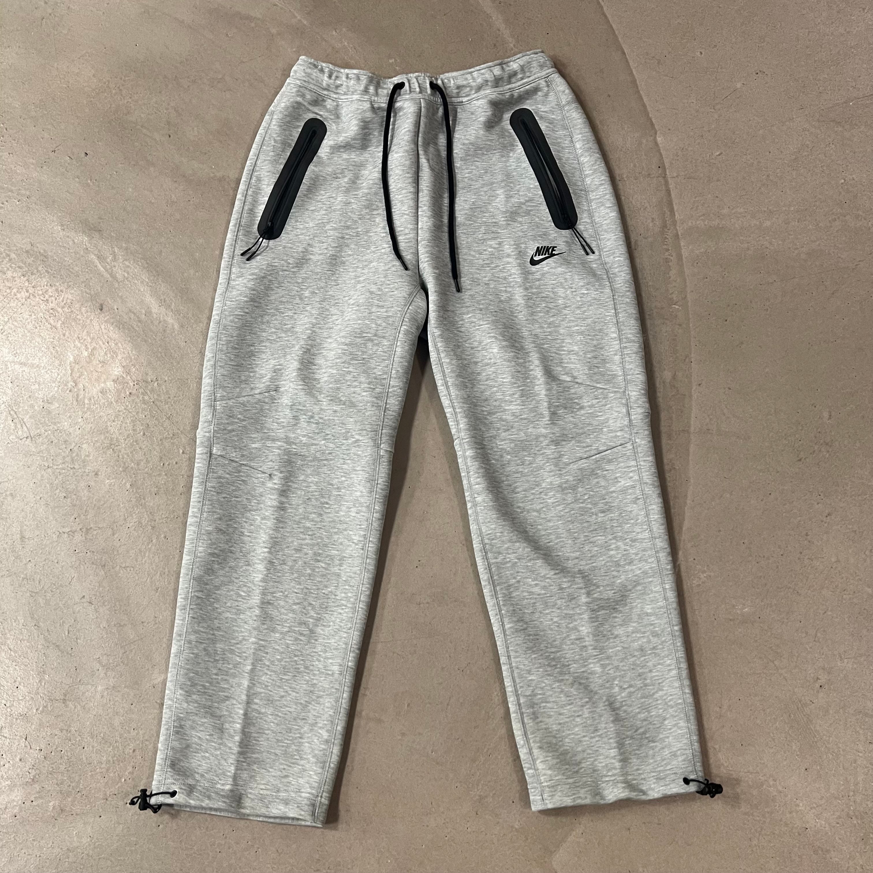 Jogging Nike Tech Gris Coupe Large XL BLUEDROP