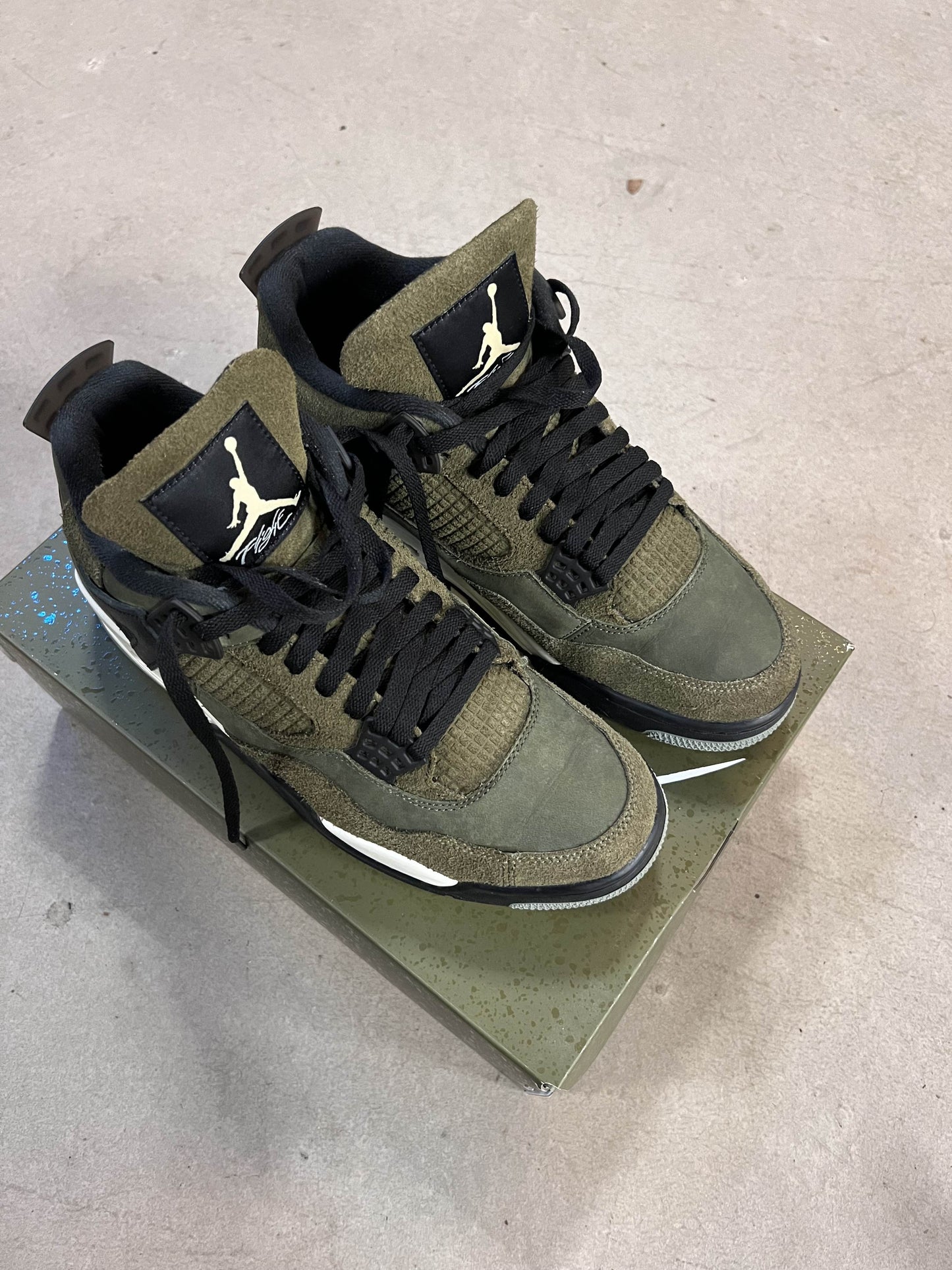 Jordan IV Craft Olive 44