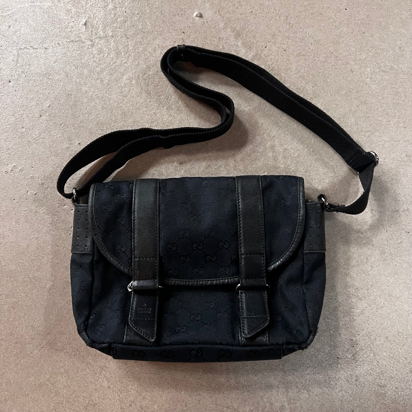 Gucci Messenger Bag Small Size Black