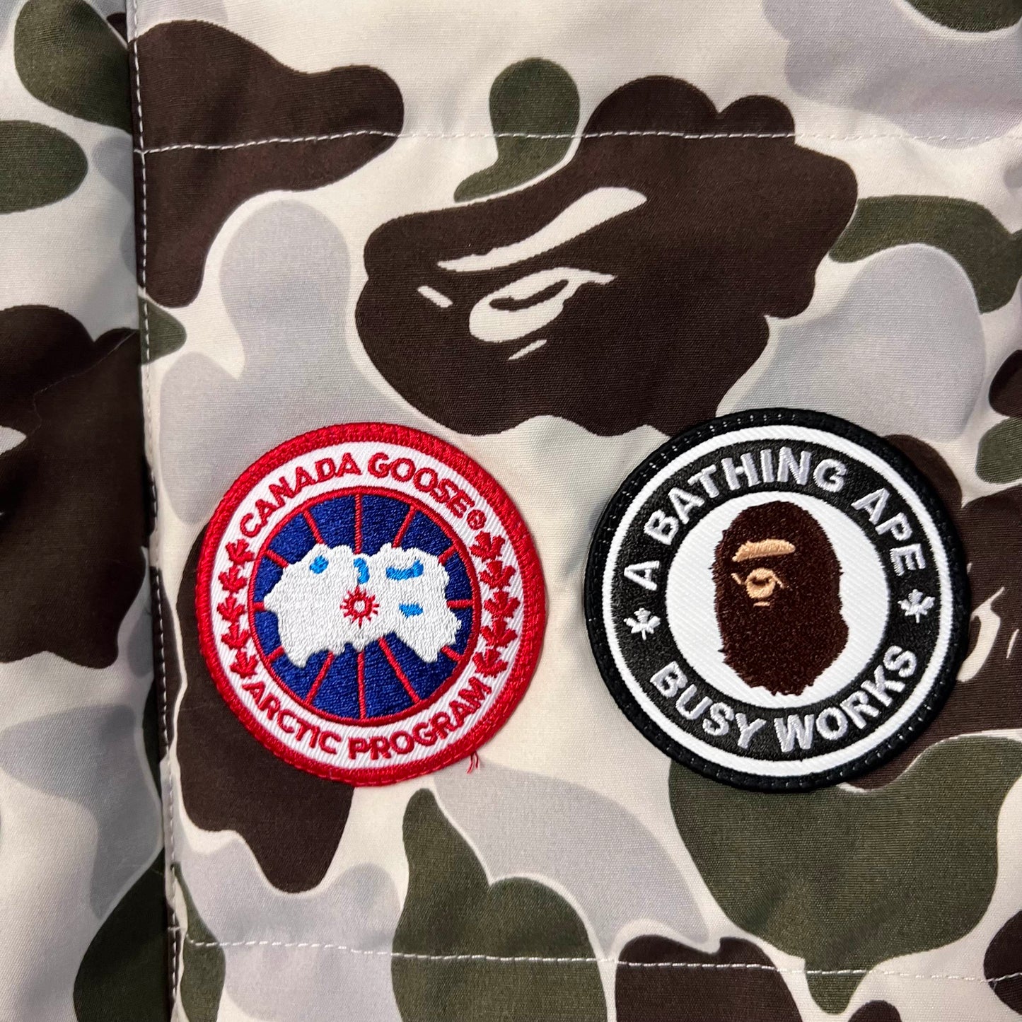 Doudoune Canada Goose x Bape M Occasion