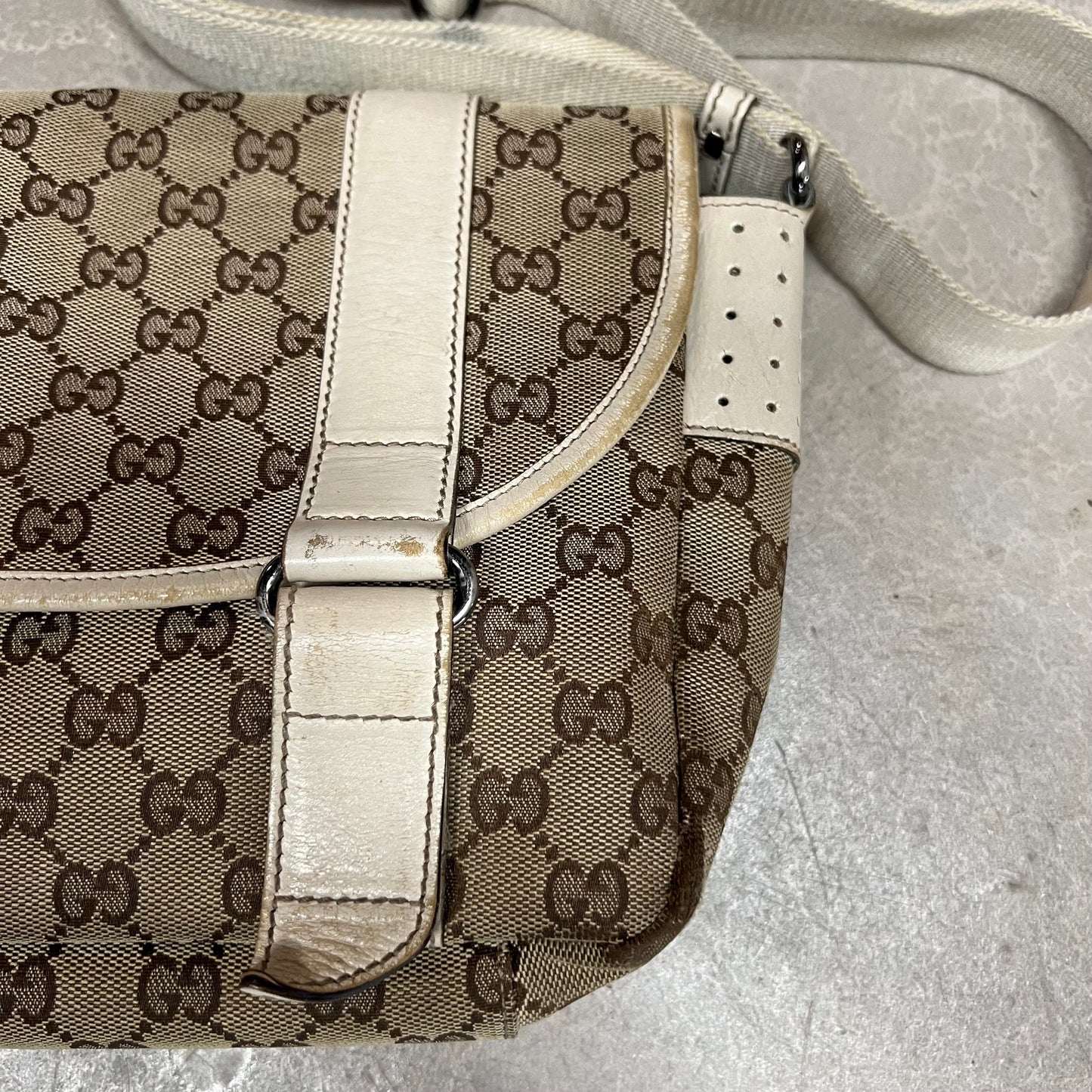 Gucci Messenger Bag Small Size