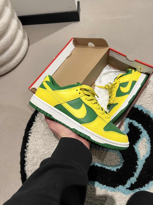 Nike Dunk Low Reverse Brazil 40