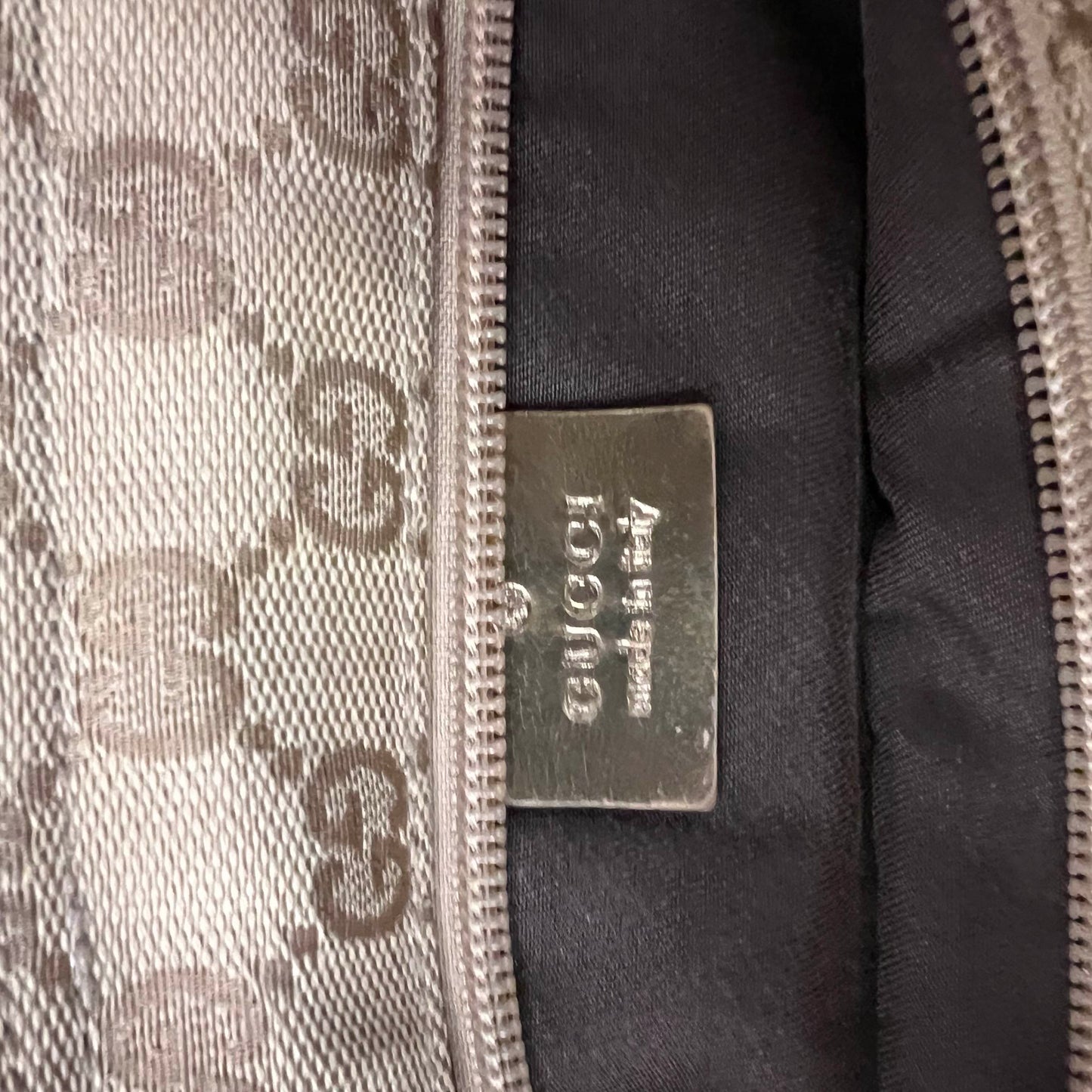 Gucci Messenger Bag small size