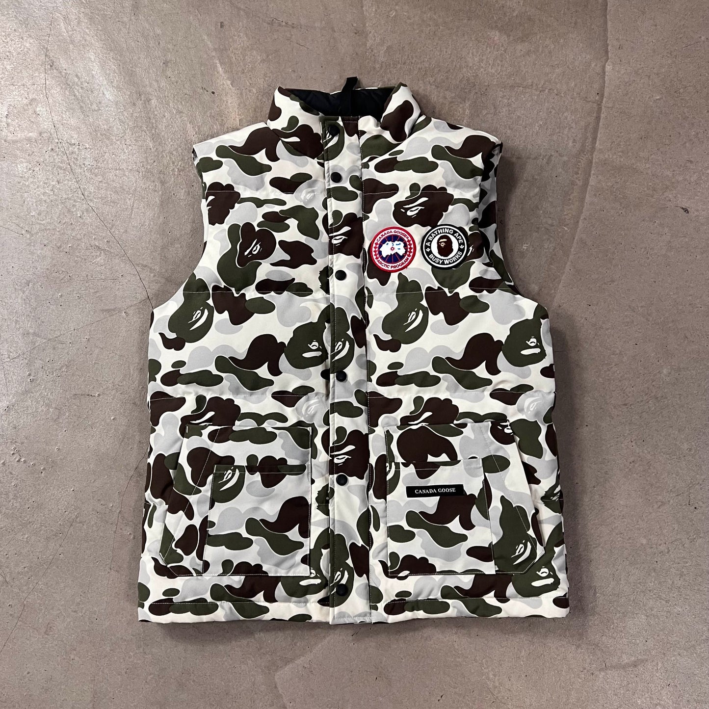 Doudoune Canada Goose x Bape M Occasion