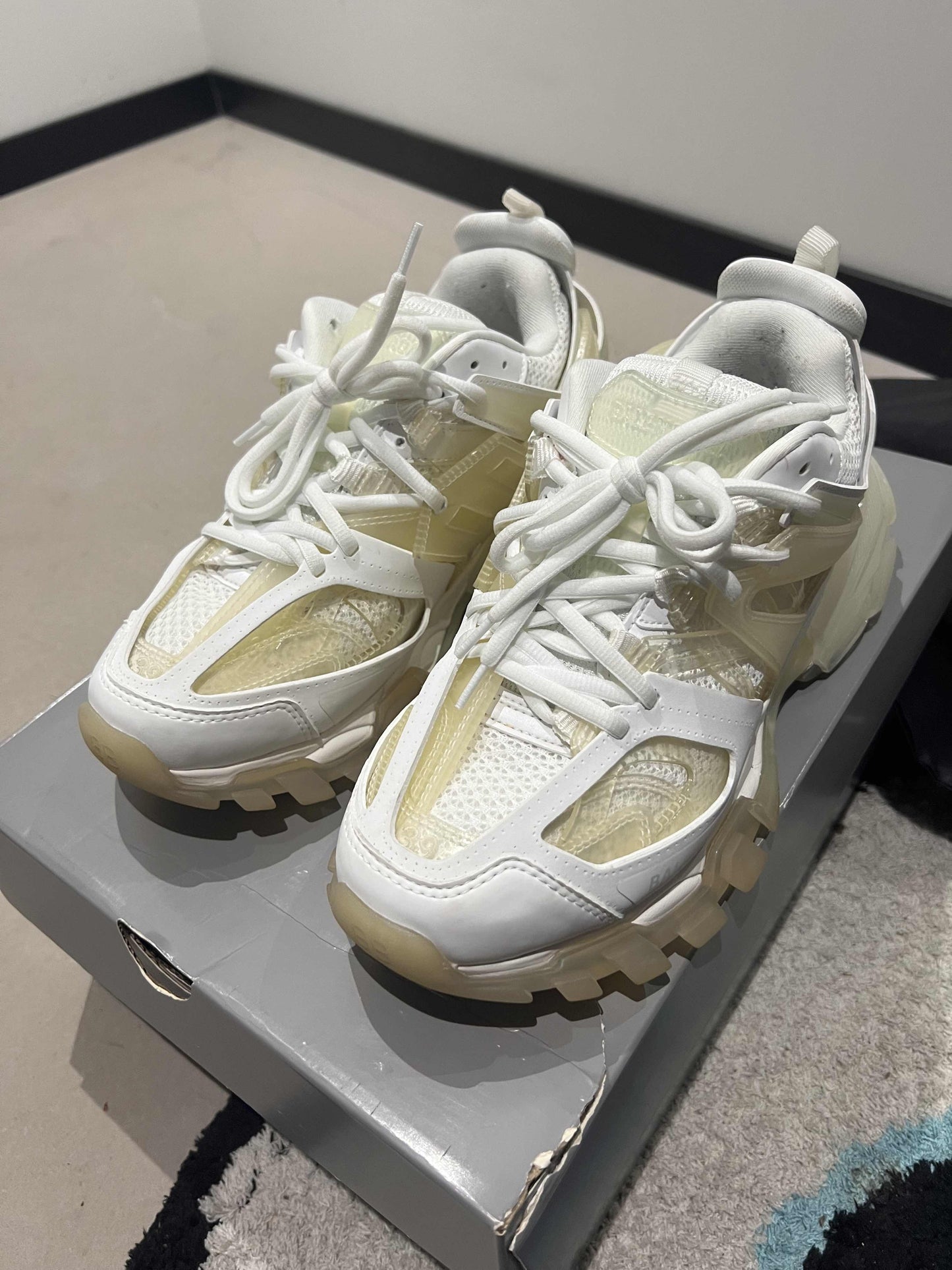 Balenciaga Track Beige 39