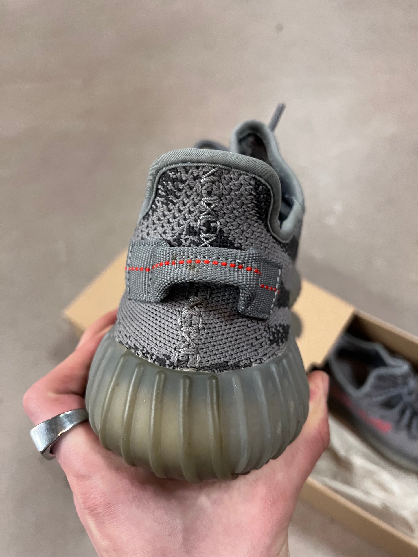 Yeezy 350v2 Beluga 2.0 41 1/3