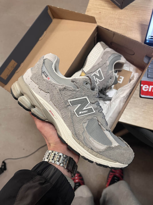 New balance 2002r Protection Pack Grey 43