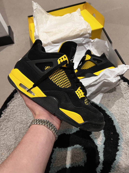 Jordan IV Yellow Thunder 44