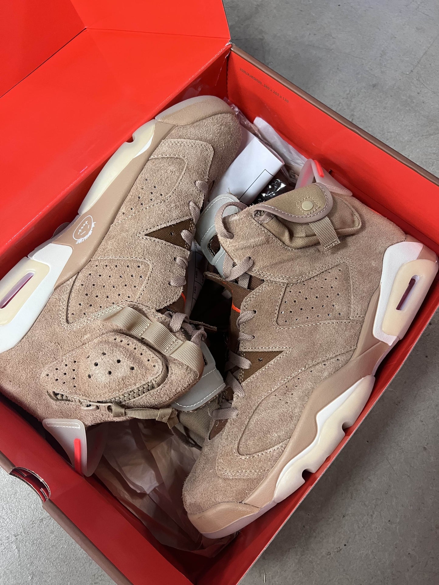 Jordan 6 Travis Scott 44,5