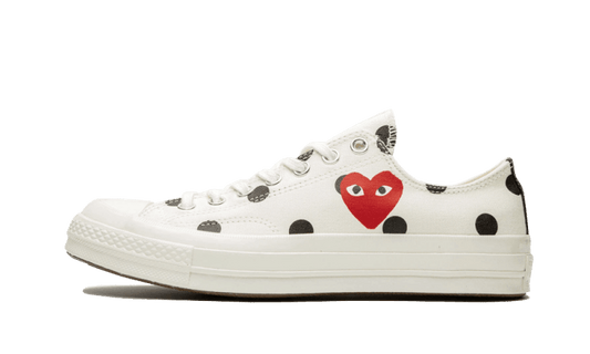 chuck-taylor-all-star-70s-ox-comme-des-garons-play-polka-dot-white-5199ee