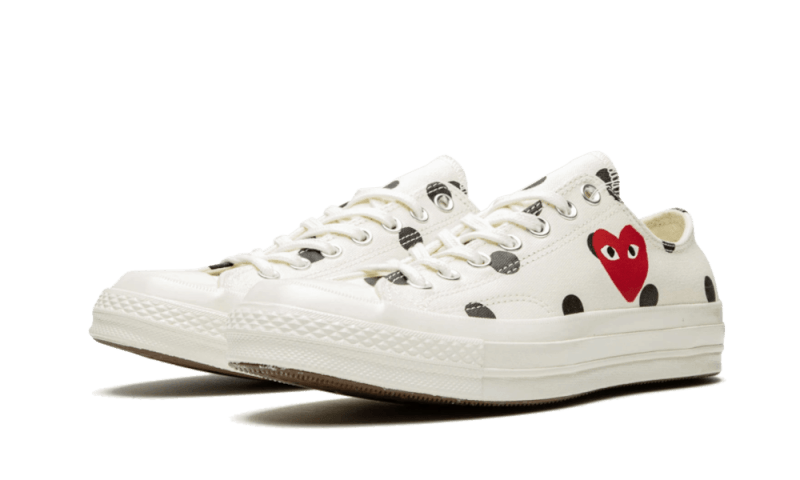 chuck-taylor-all-star-70s-ox-comme-des-garons-play-polka-dot-white-5199ee