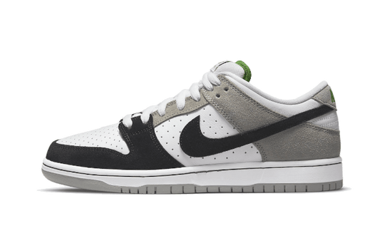 sb-dunk-low-chlorophyll-5199ee